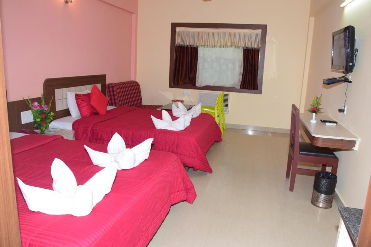 Hotel Landmark Puri Εξωτερικό φωτογραφία