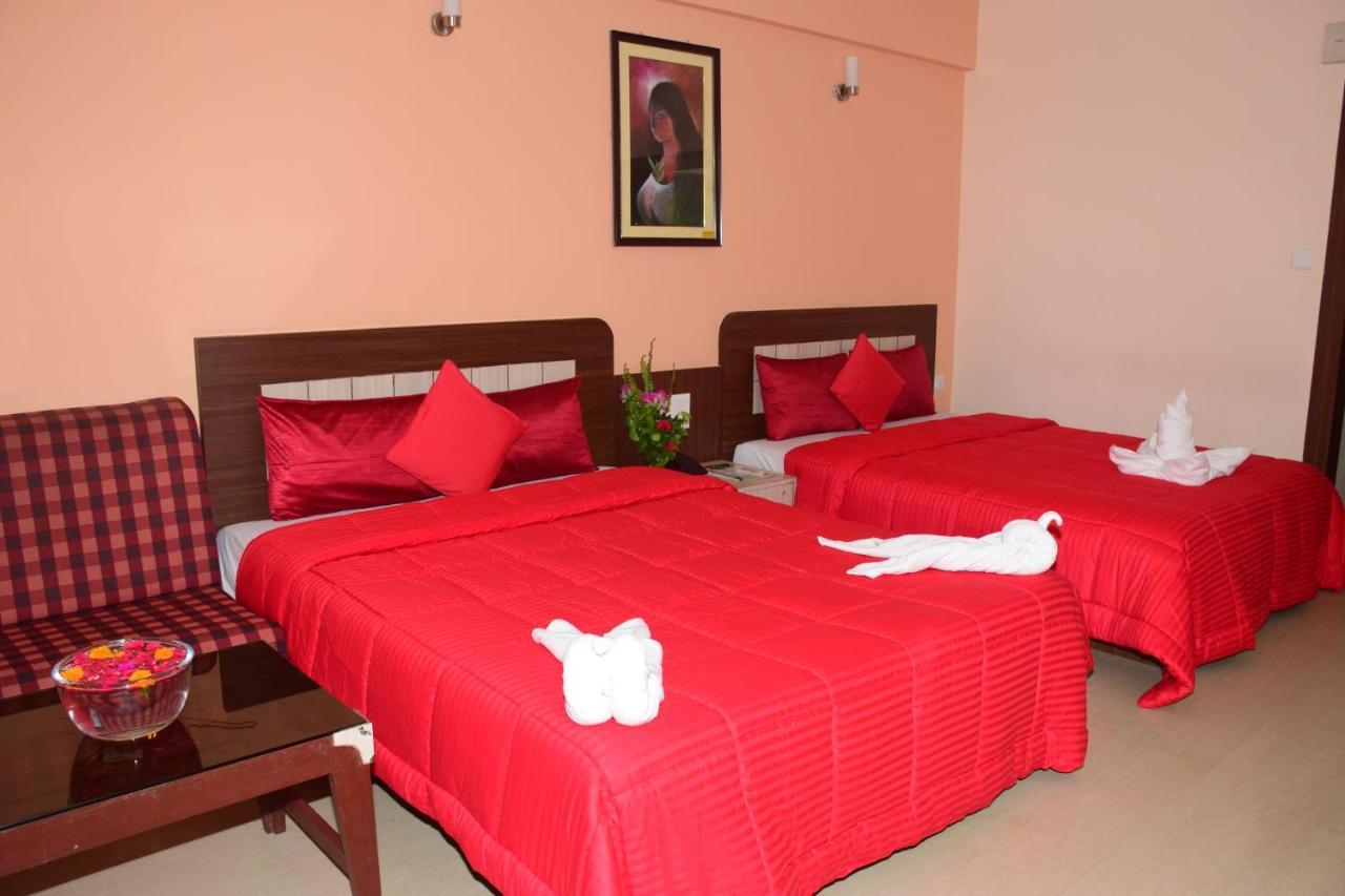 Hotel Landmark Puri Εξωτερικό φωτογραφία